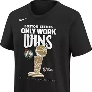 Nike Youth Sz Small 2024 NBA Champions Boston Celtics Trophy T-Shirt